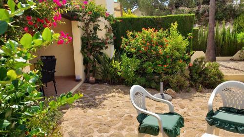 Romantisches Haus Mit Meerblick Und Gemeinschaftspool
