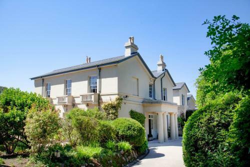 St Anne's Manor Luxury Villa