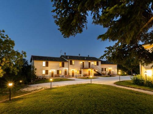 Splendid Apartment In Sassoferrato With Shared Pool