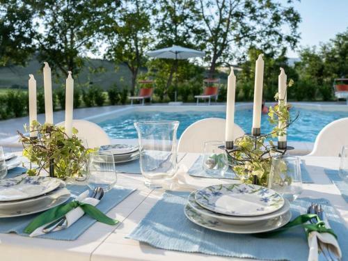 Snug Apartment In Sassoferrato With Shared Pool