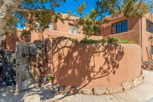 632 Old Santa Fe Trail