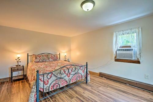Recently Renovated Bolton Abode With Fire Pit!