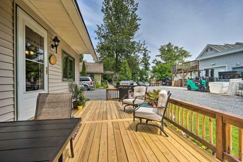 Recently Renovated Bolton Abode With Fire Pit!