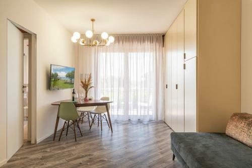 Apartamento V I S T A - Lake & Pool
