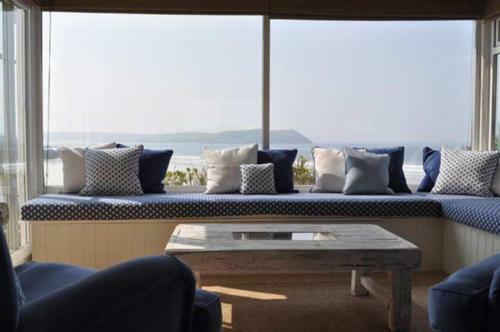 Gorgeous Apartments Only Yards From Polzeath Beach