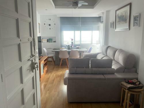 Apartamento, En El Centro De Torre Del Mar.