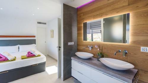 Villa Lujo Spa Torrox By Ruralidays
