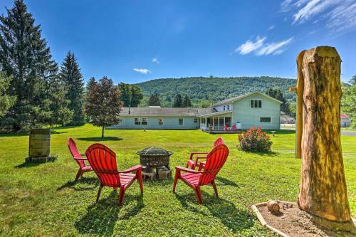 Charming Roscoe Retreat With Grill And Fire Pit!