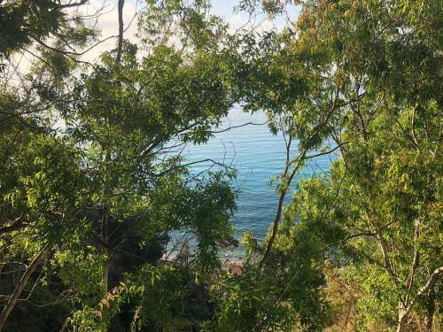 Magico Tramonto A Picco Sul Mare