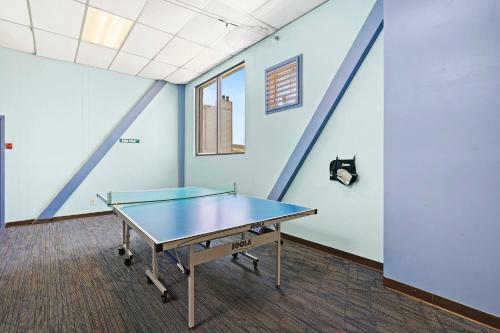 Family Condo Indoor Pool Mt Views