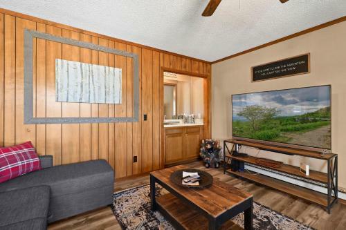 Family Condo Indoor Pool Mt Views