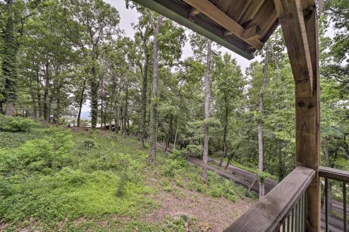 Franklin Cabin Surrounded By Smoky Mountains!