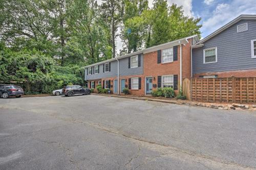 Apartamento Charlotte Condo With Patio 4 Mi To Downtown!