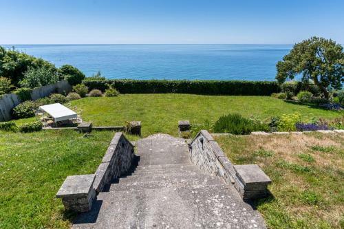 Avalon Sea Views