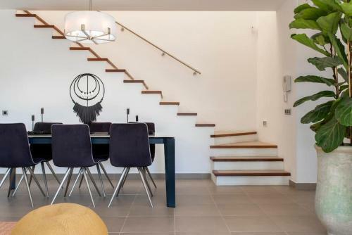 Villa Can Tasha Beautiful 5-bed Cap Martinet, Sea Views