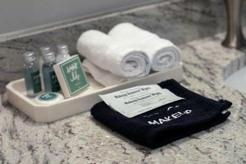 New! Reel Paradise On Lake Norman
