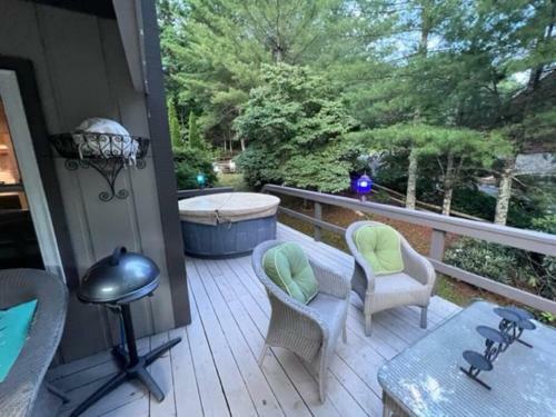 Centrally Located Resort In The High Country Relax