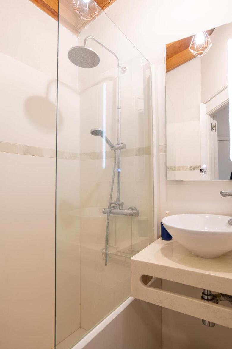 Villa La Pradera De Melo With Climatized Pool On Request & Wifi 600mbs