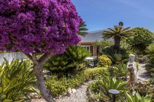 Villa Seahorse, Fontane Bianche, Siracusa, Seafront