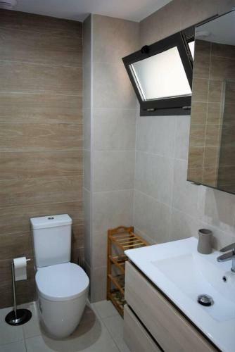 Stunning 2-bed Apartment In Nr Los Dolses