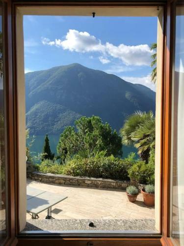 Historic Villa With Magnificent Lake Views