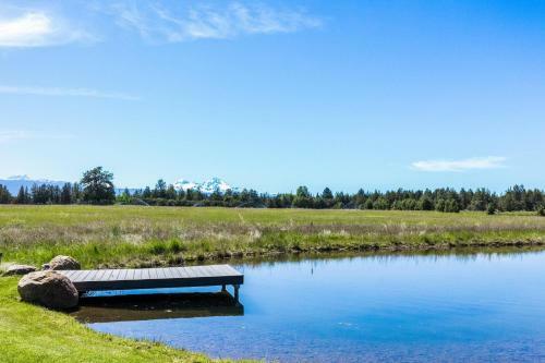 Bend Luxury Escape!