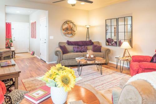 Eclectic Elaine Retreat