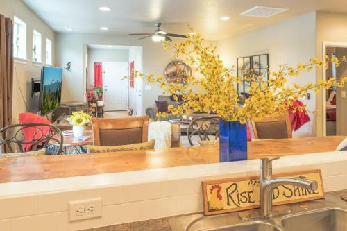Eclectic Elaine Retreat