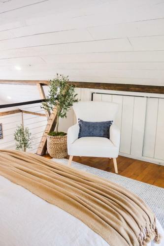 Woodhaven Hideaway:cozy, Luxe Retreat; Soaking Tub