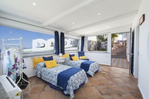 Amore Rentals - Villa Venus