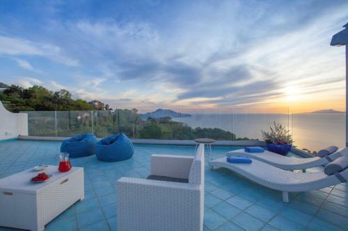 Amore Rentals - Villa Venus