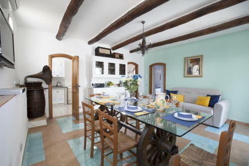 Amore Rentals - Villa Venus
