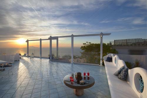 Amore Rentals - Villa Venus