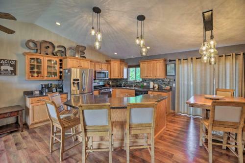 Inviting Sioux Falls Home About 5 Mi To Downtown!