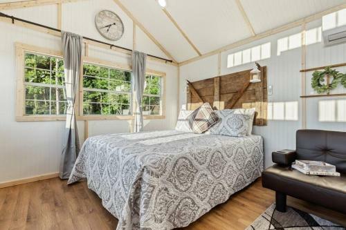 Chasing Views Tiny House