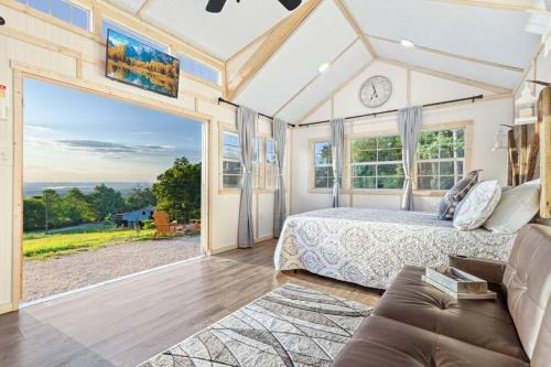 Chasing Views Tiny House
