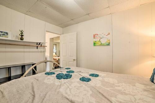 Serene Mcewen Cottage About 2 Mi To Golf Course!