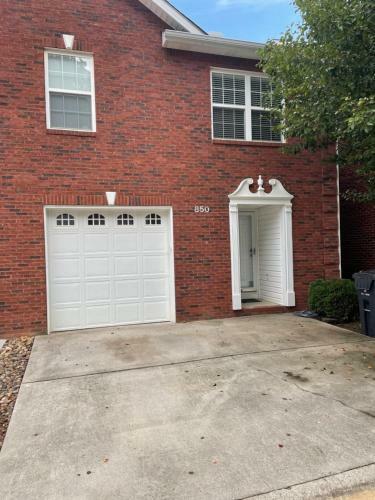 Apartamento Americana Townhome