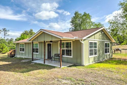 Pet-friendly Retreat Less Than 5 Mi To Bastrop Lake!