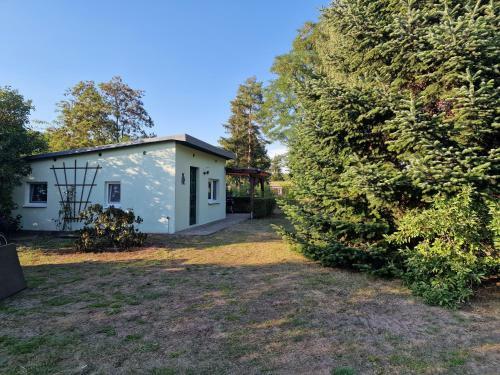 Bungalow In Canow