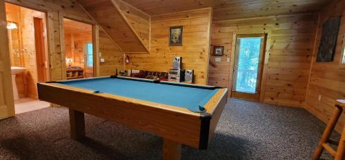 Moose Ridge Cabin
