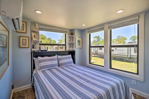 Upscale Tiny Home - Boho-chic Austin Getaway!