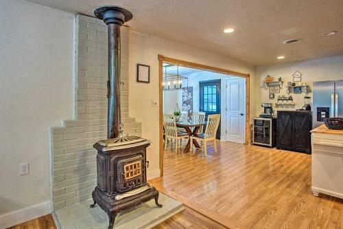 Gun Barrel Home Deck, Fire Pit, Lake Access