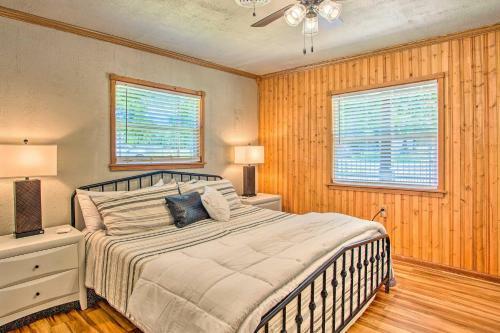 Gun Barrel Home Deck, Fire Pit, Lake Access