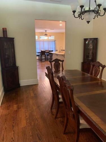 Spacious Lake House With Private Dock Sleeps 14