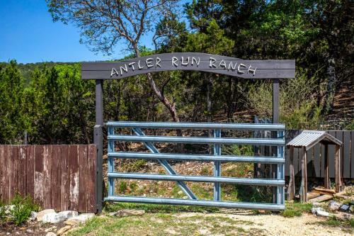 Hostal Antler Run Ranch Cabin