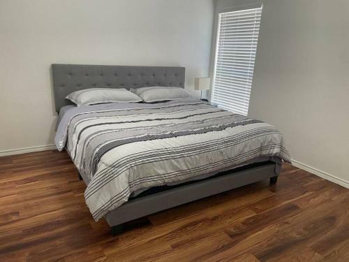 Gorgeous 4 Bedroom With Electric Gate!