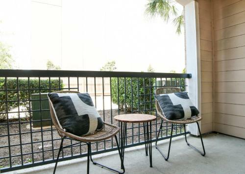 Apartamento Lovely 1 Bedroom With Study Close To All The Action!