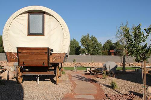 Zion White Bison Glamping & Rv Resort