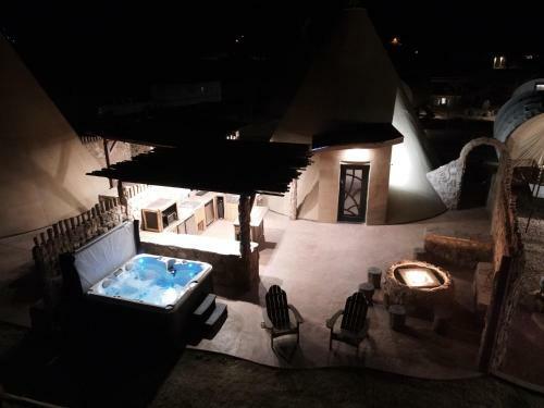 Zion White Bison Glamping & Rv Resort - Tipis And Kivas